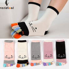 Load image into Gallery viewer, 1 Pairs Pure Cotton Women Five Finger Short Colorful Cat Socks with Breathable Toes 
